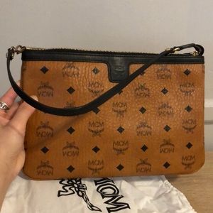 MCM Visetos Pochette